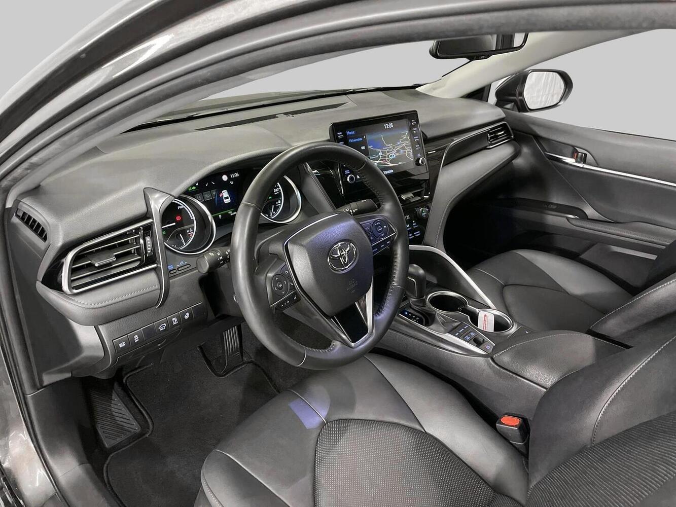 Toyota Camry vaihtoauto