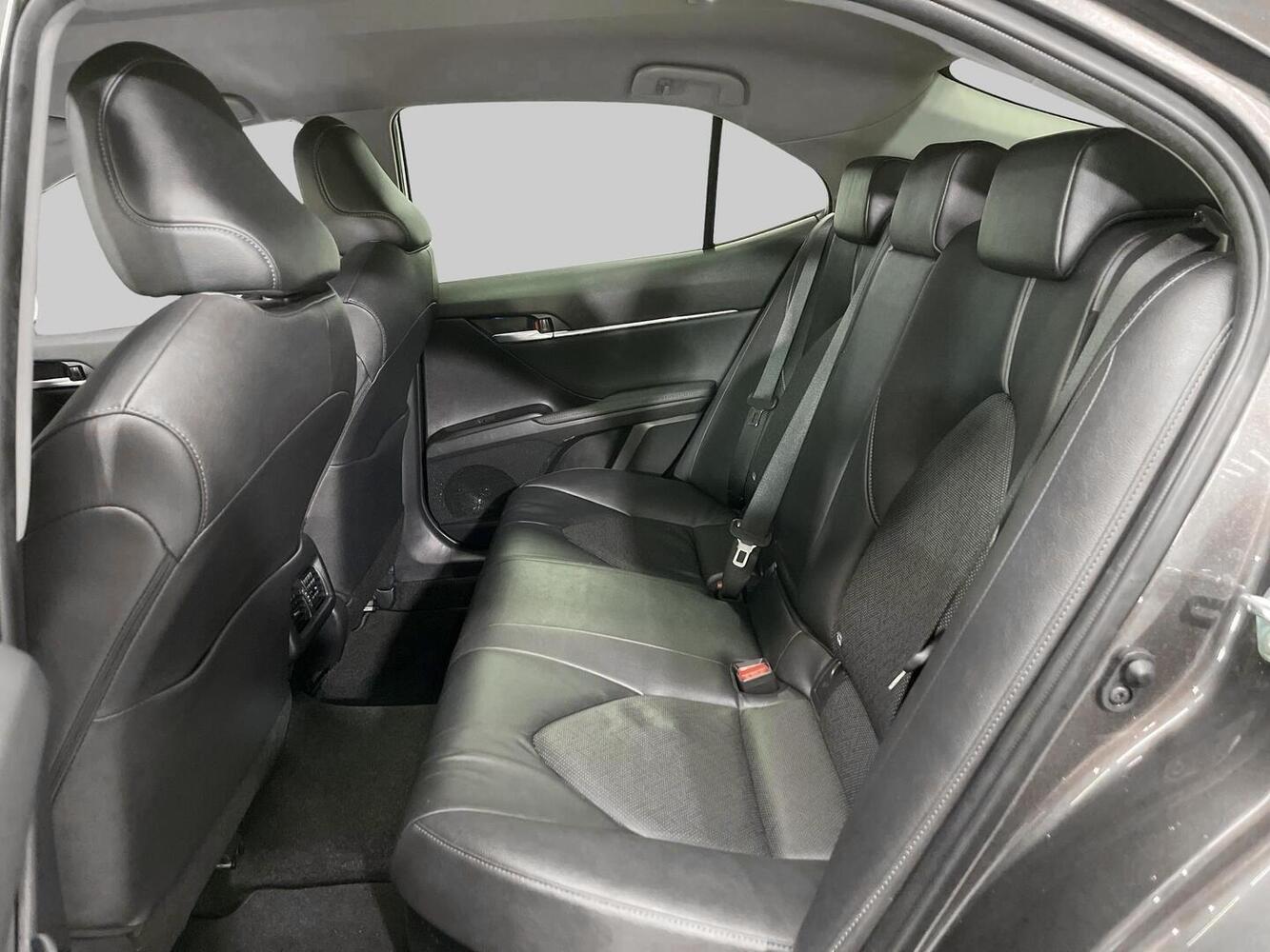 Toyota Camry vaihtoauto