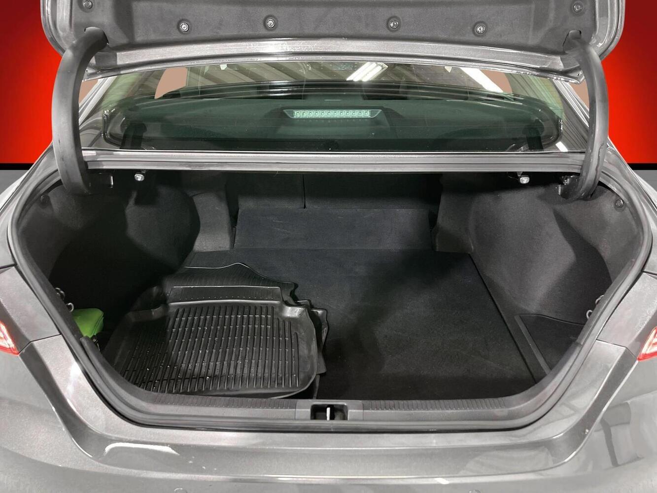 Toyota Camry vaihtoauto