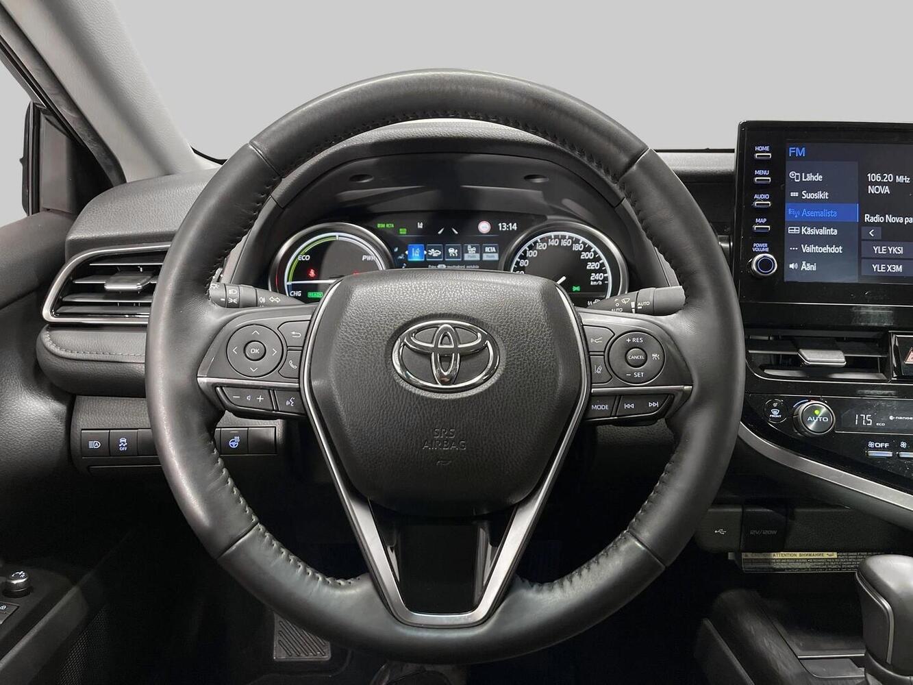 Toyota Camry vaihtoauto