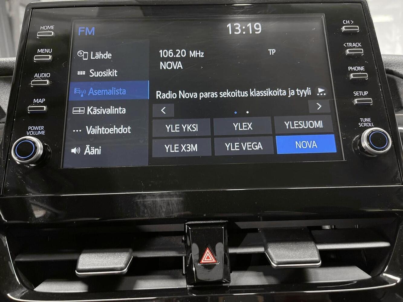 Toyota Camry vaihtoauto