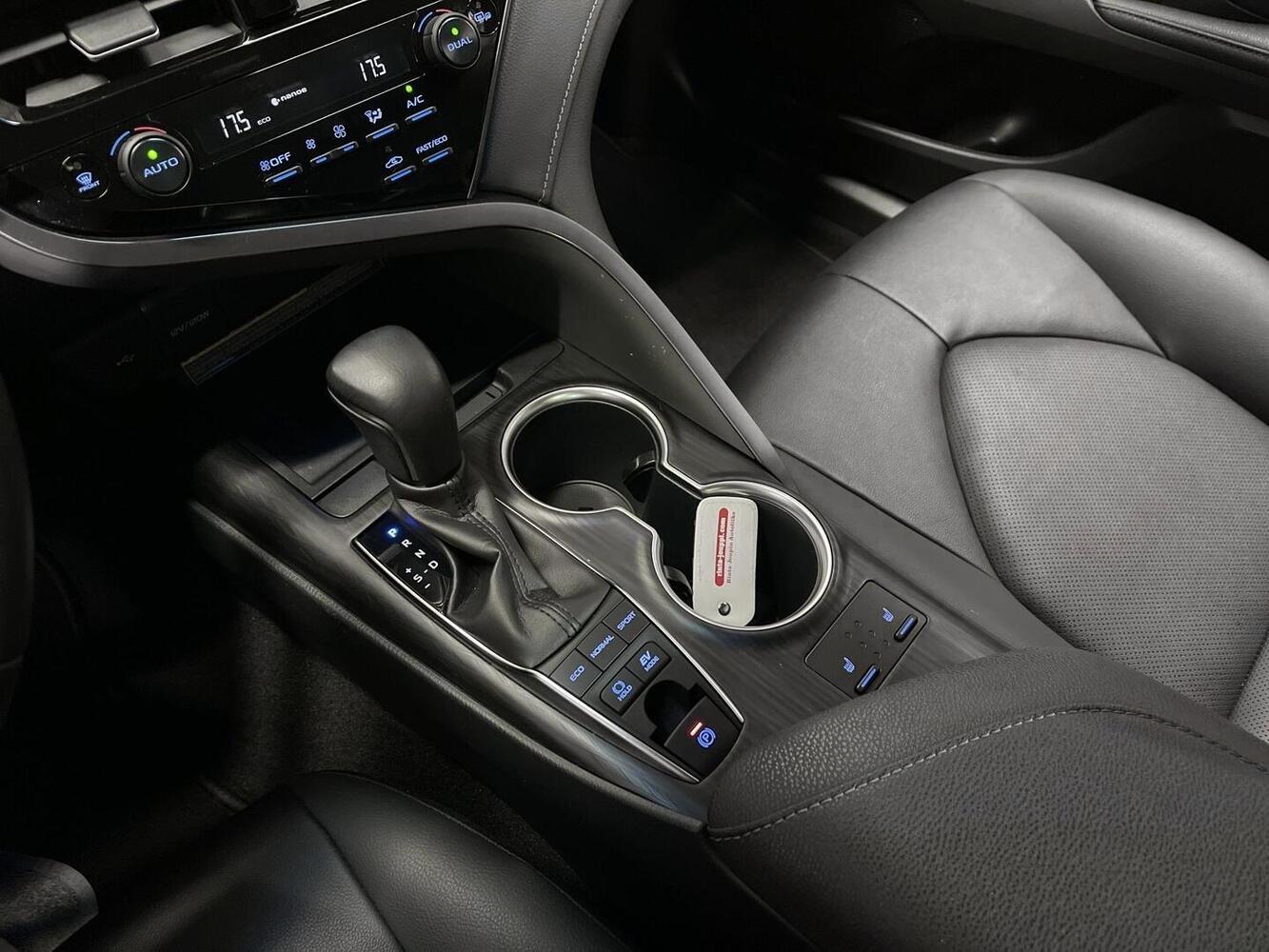 Toyota Camry vaihtoauto