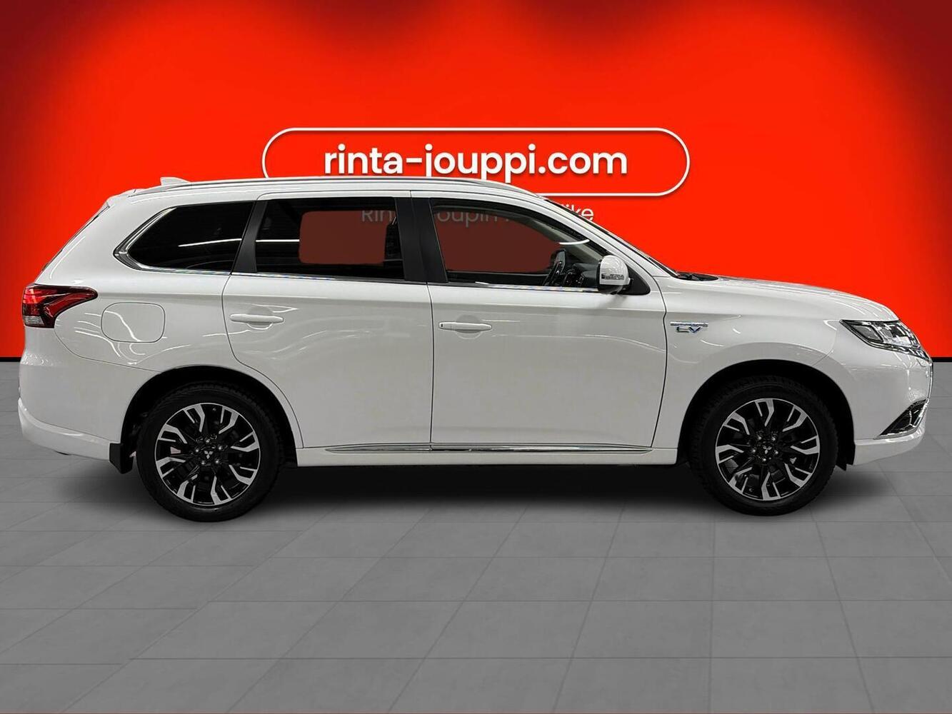 Mitsubishi Outlander PHEV vaihtoauto