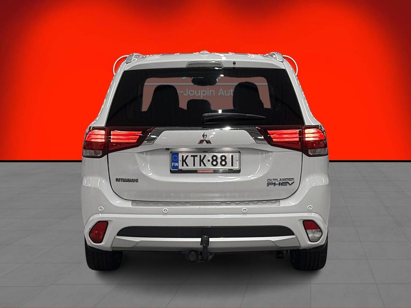Mitsubishi Outlander PHEV vaihtoauto
