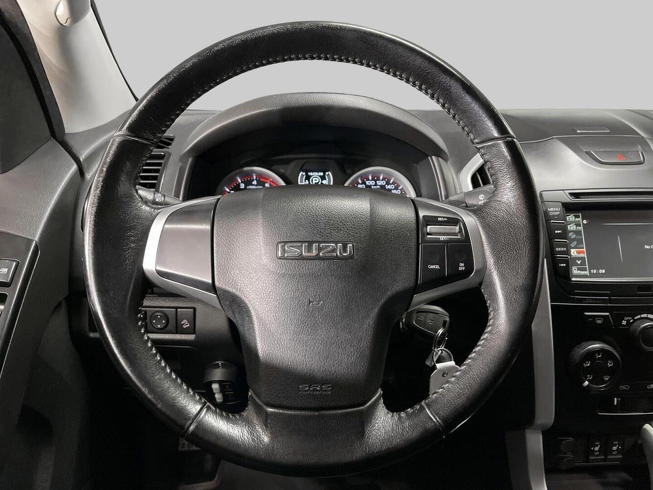 Isuzu D-Max vaihtoauto