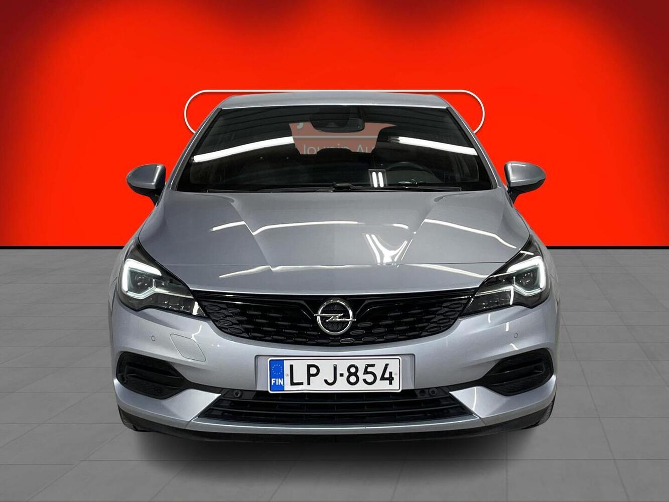 Opel Astra vaihtoauto