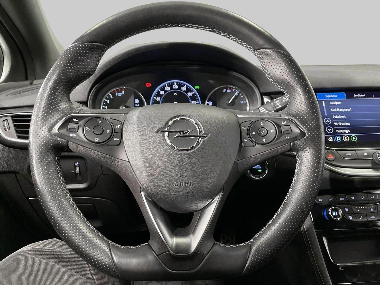 Opel Astra vaihtoauto