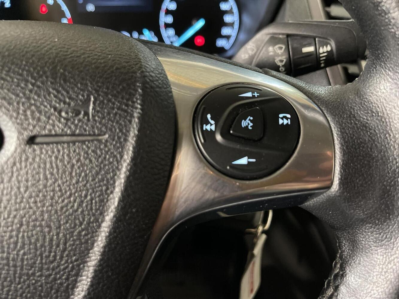 Ford Transit Connect vaihtoauto