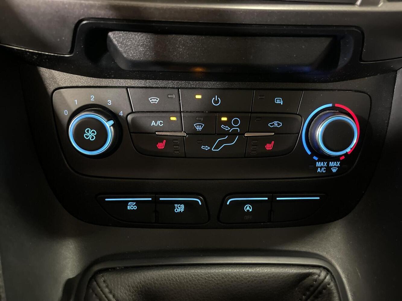 Ford Transit Connect vaihtoauto