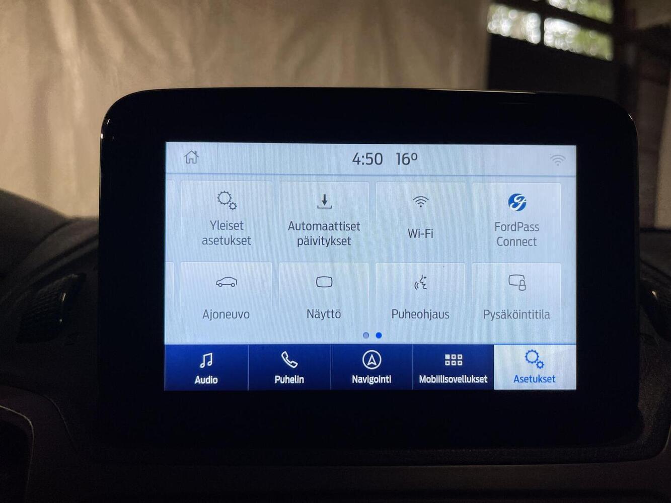 Ford Transit Connect vaihtoauto