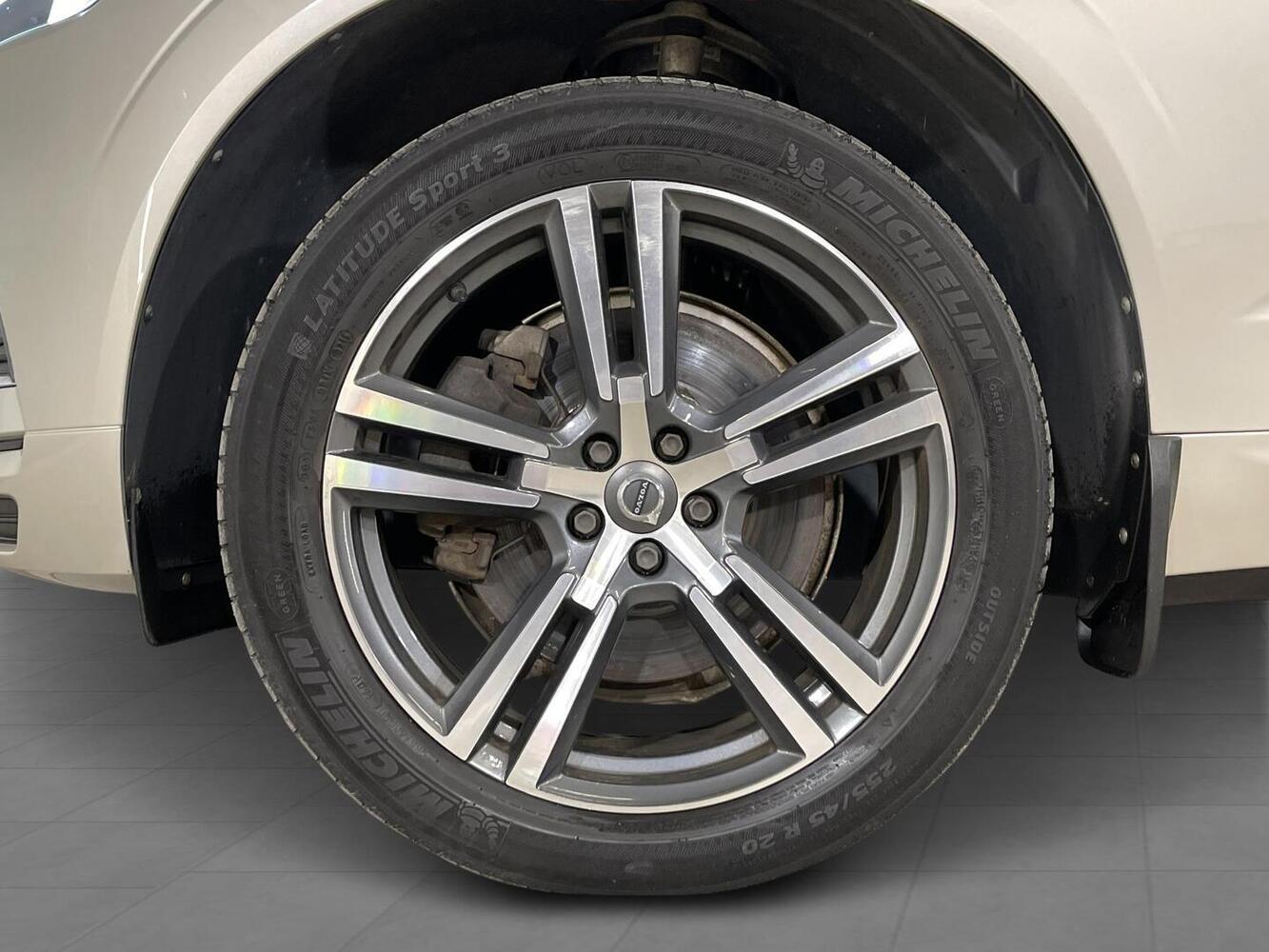 Volvo XC60 vaihtoauto
