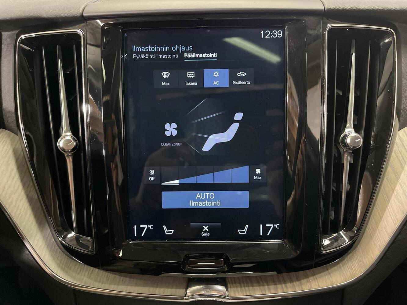 Volvo XC60 vaihtoauto