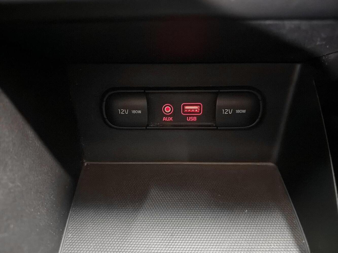 Kia Niro vaihtoauto