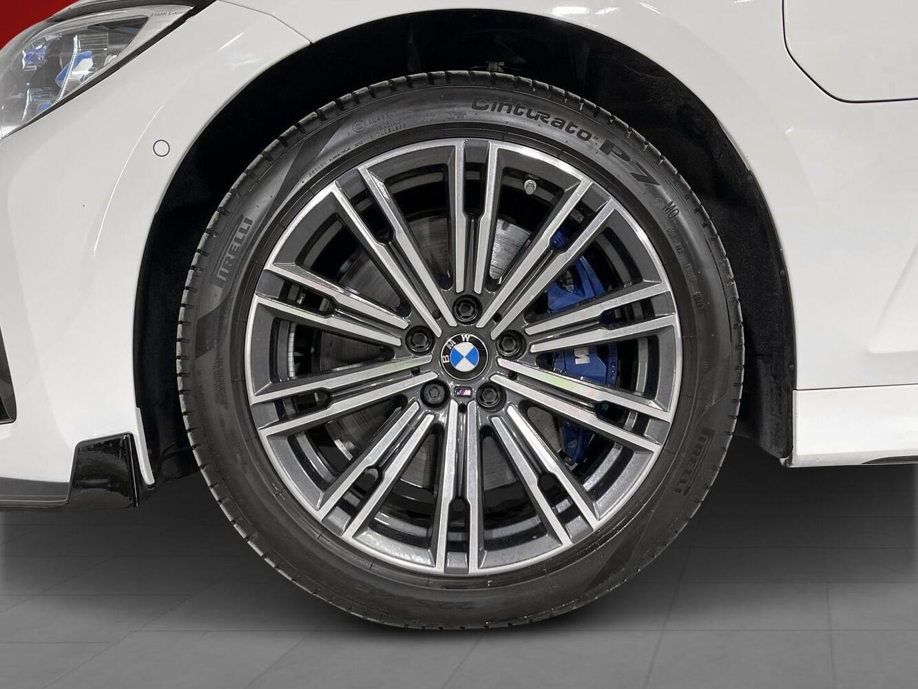 BMW 330 vaihtoauto