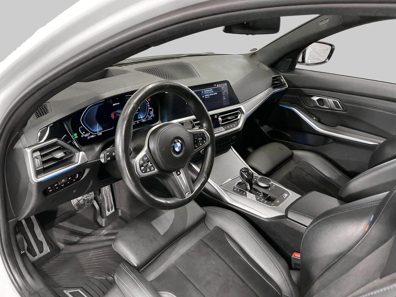 BMW 330 vaihtoauto