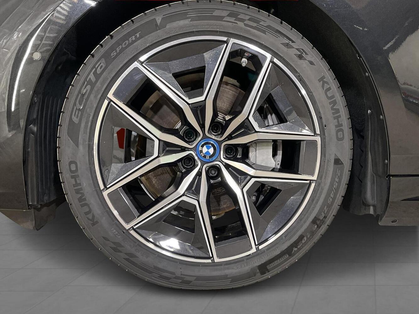 BMW i5 vaihtoauto