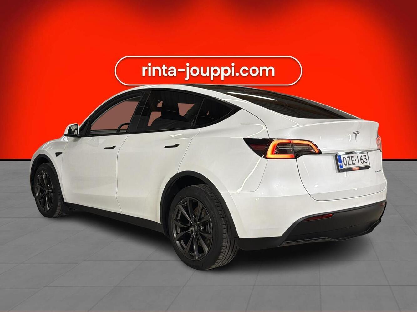 Tesla Model Y vaihtoauto