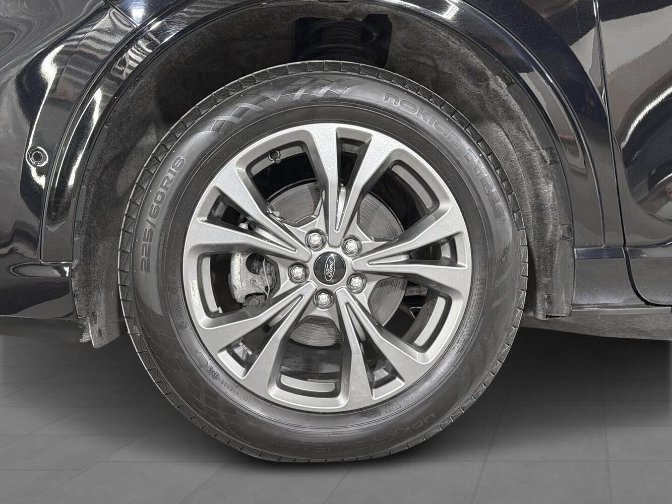 Ford Kuga vaihtoauto