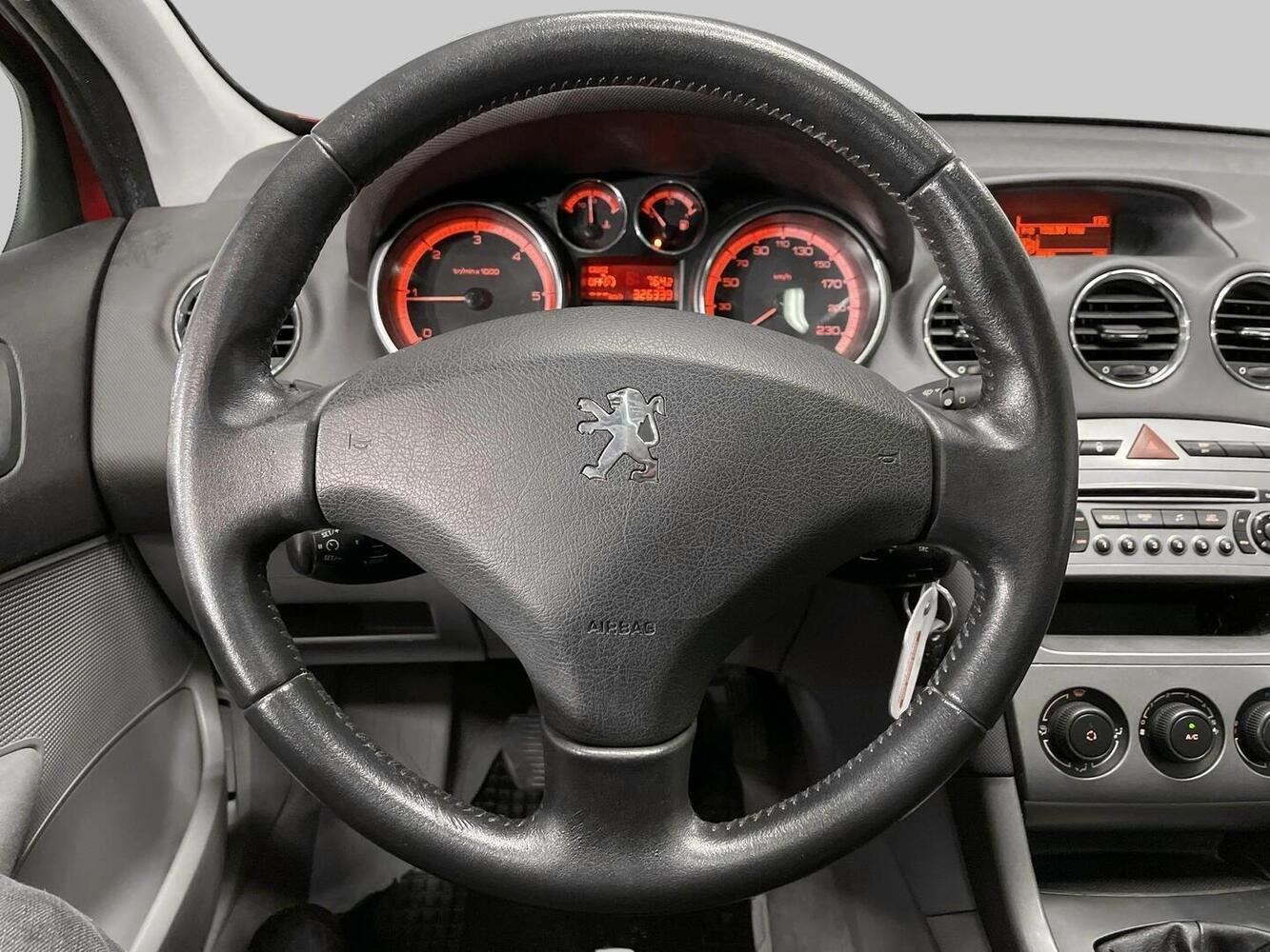 Peugeot 308 vaihtoauto