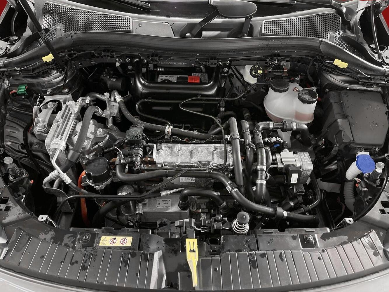 Mercedes-Benz EQA vaihtoauto