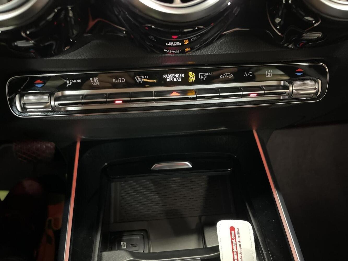 Mercedes-Benz EQB vaihtoauto