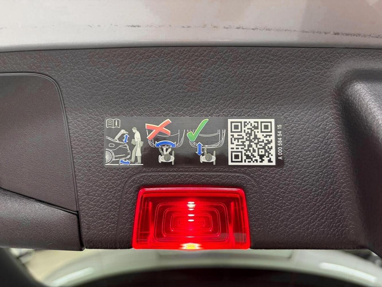 Mercedes-Benz EQA vaihtoauto