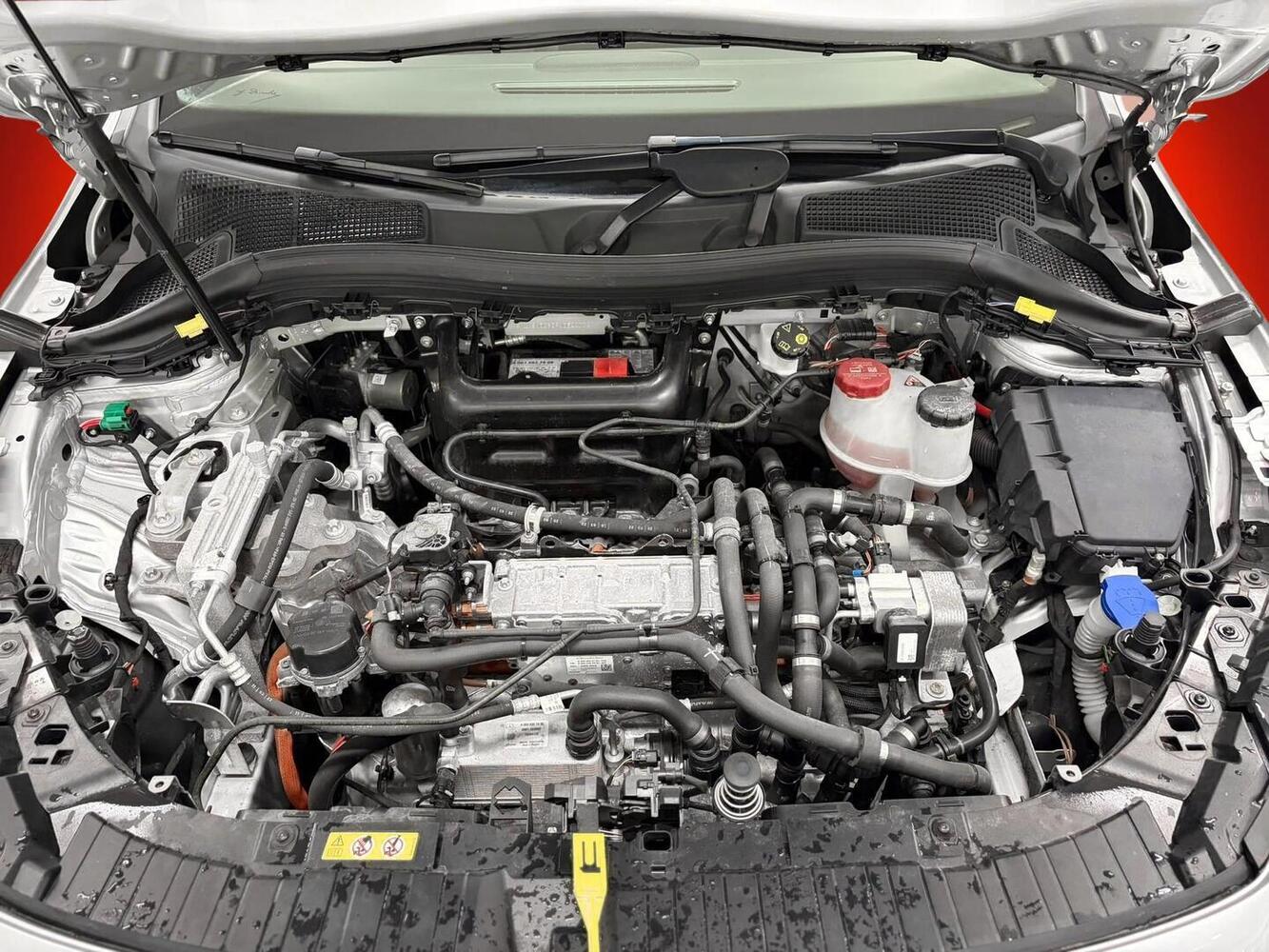 Mercedes-Benz EQA vaihtoauto