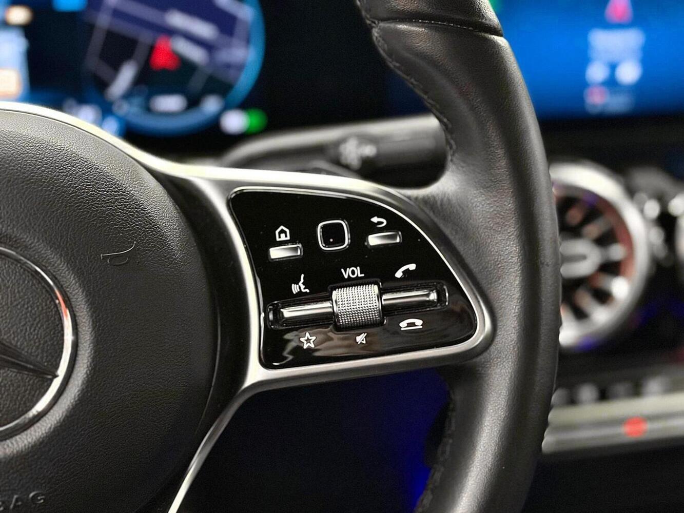 Mercedes-Benz EQA vaihtoauto