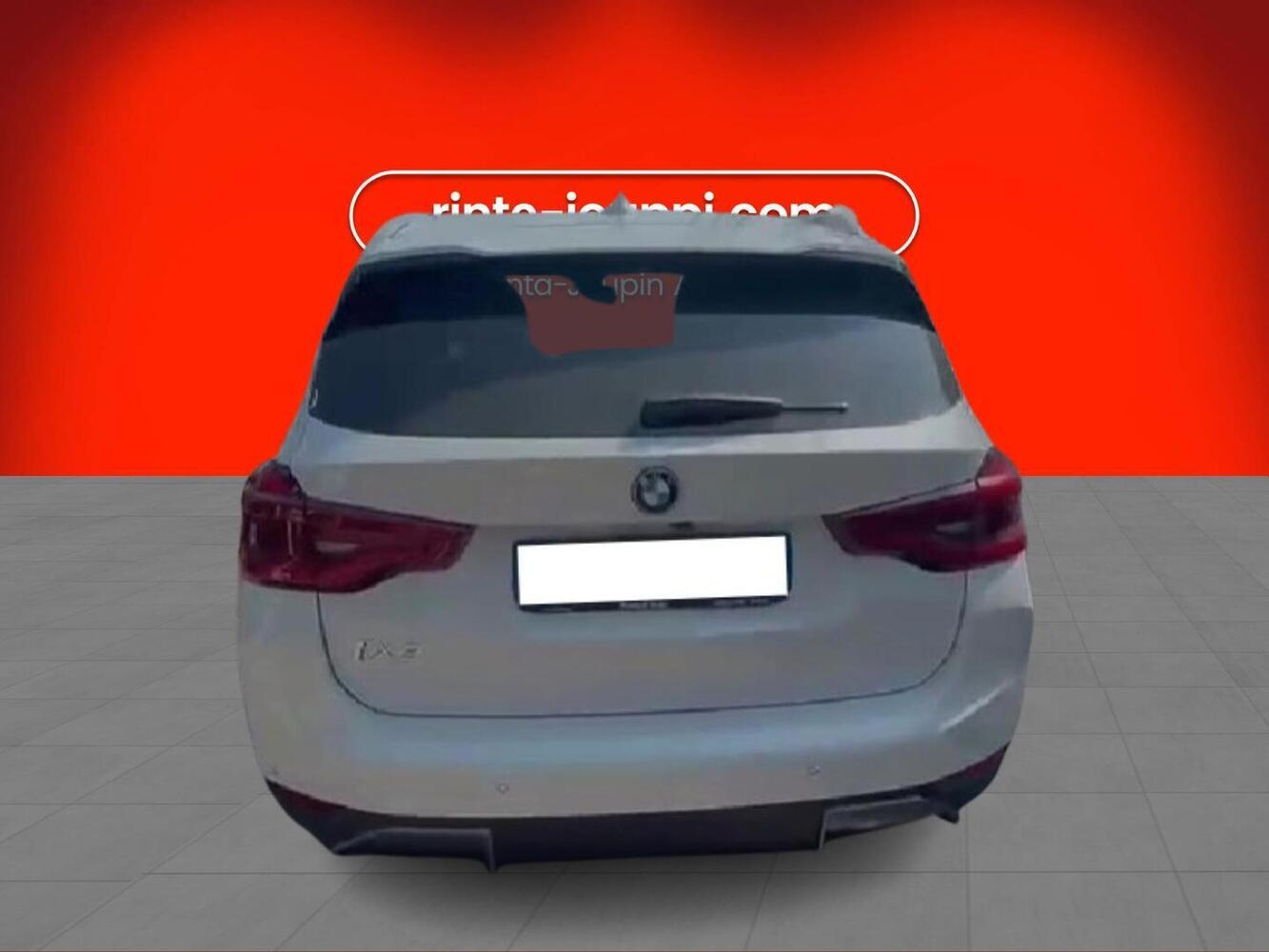 BMW iX3 vaihtoauto