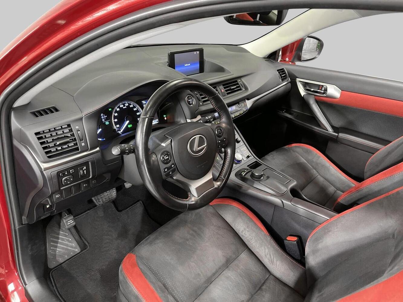 Lexus CT vaihtoauto
