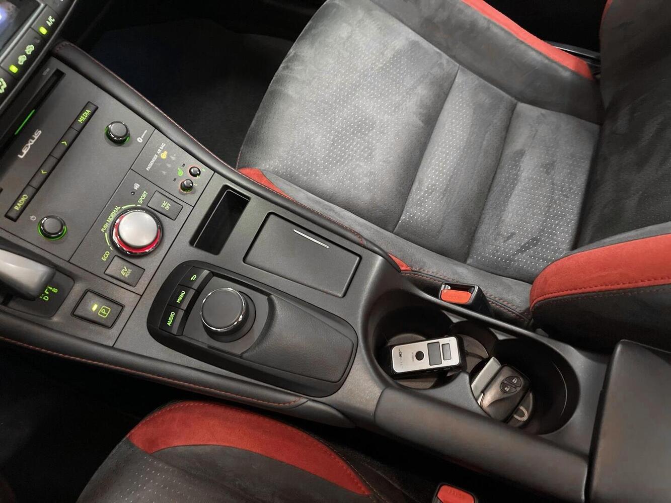 Lexus CT vaihtoauto
