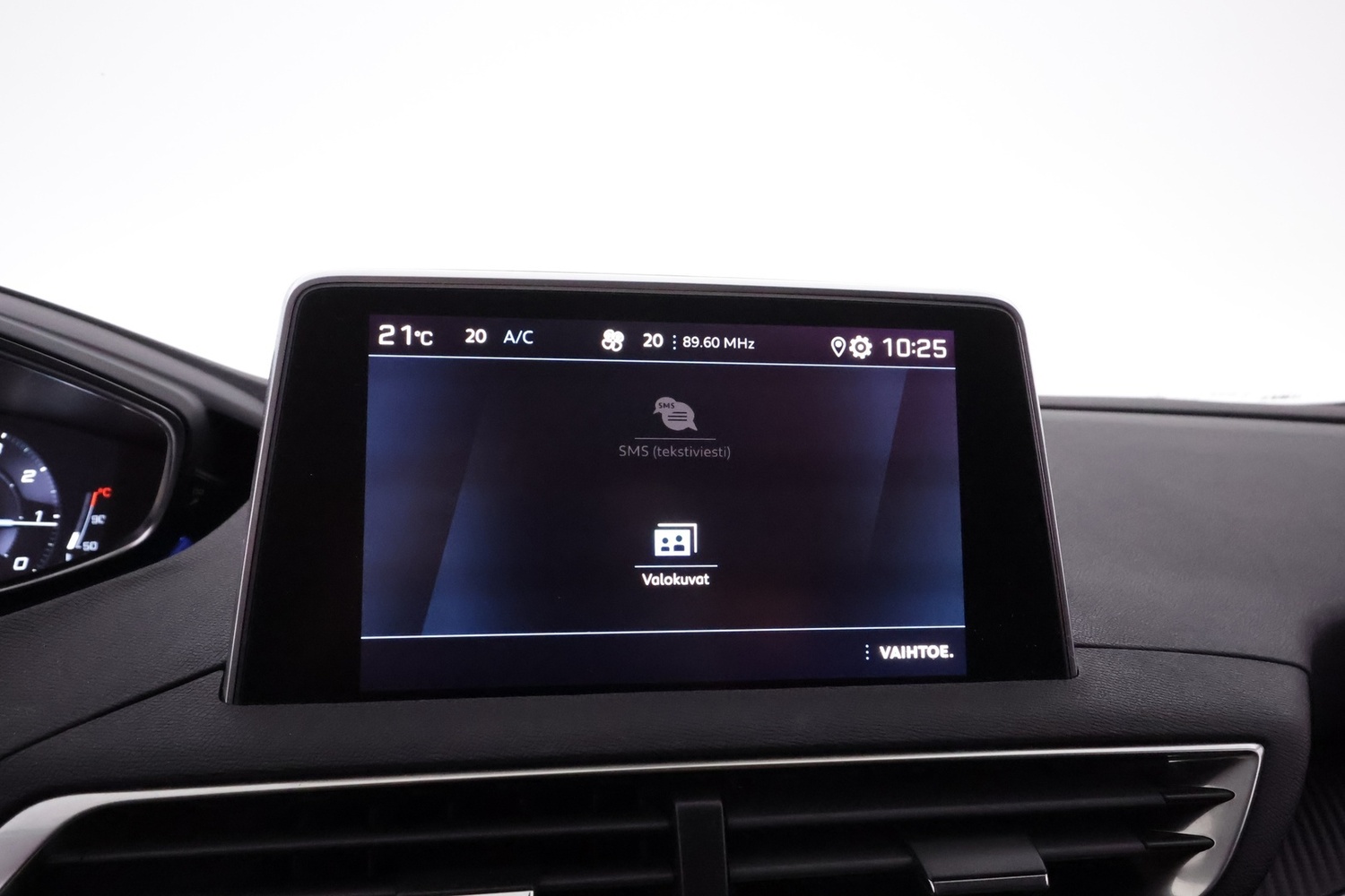 Peugeot 5008 vaihtoauto