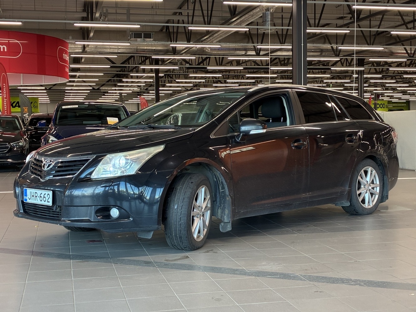 Toyota Avensis vaihtoauto