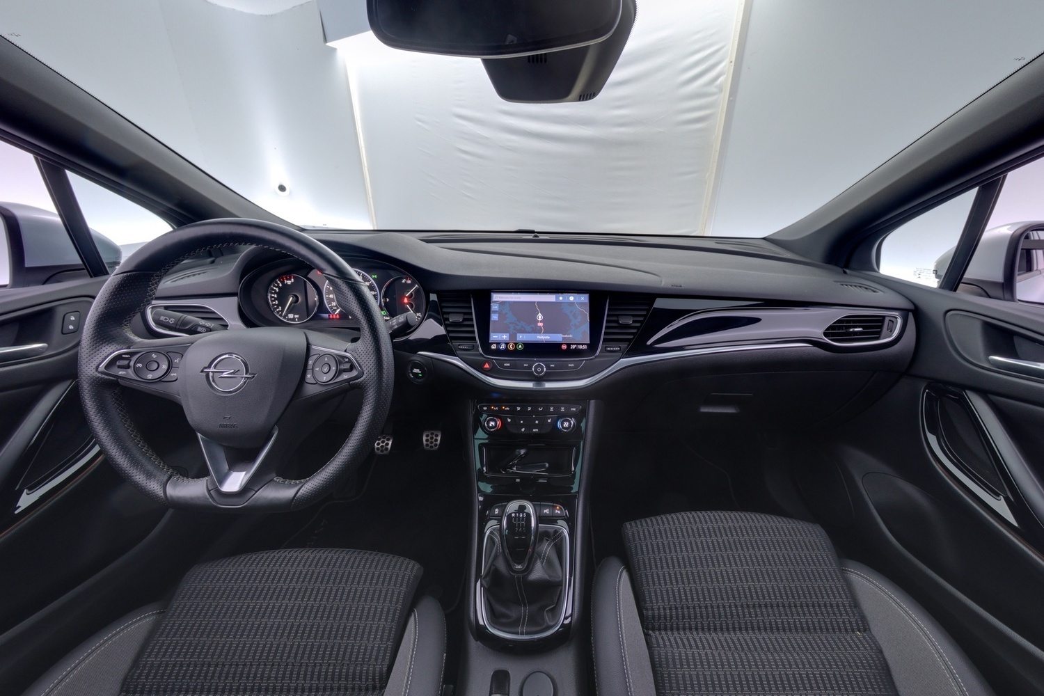 Opel Astra vaihtoauto