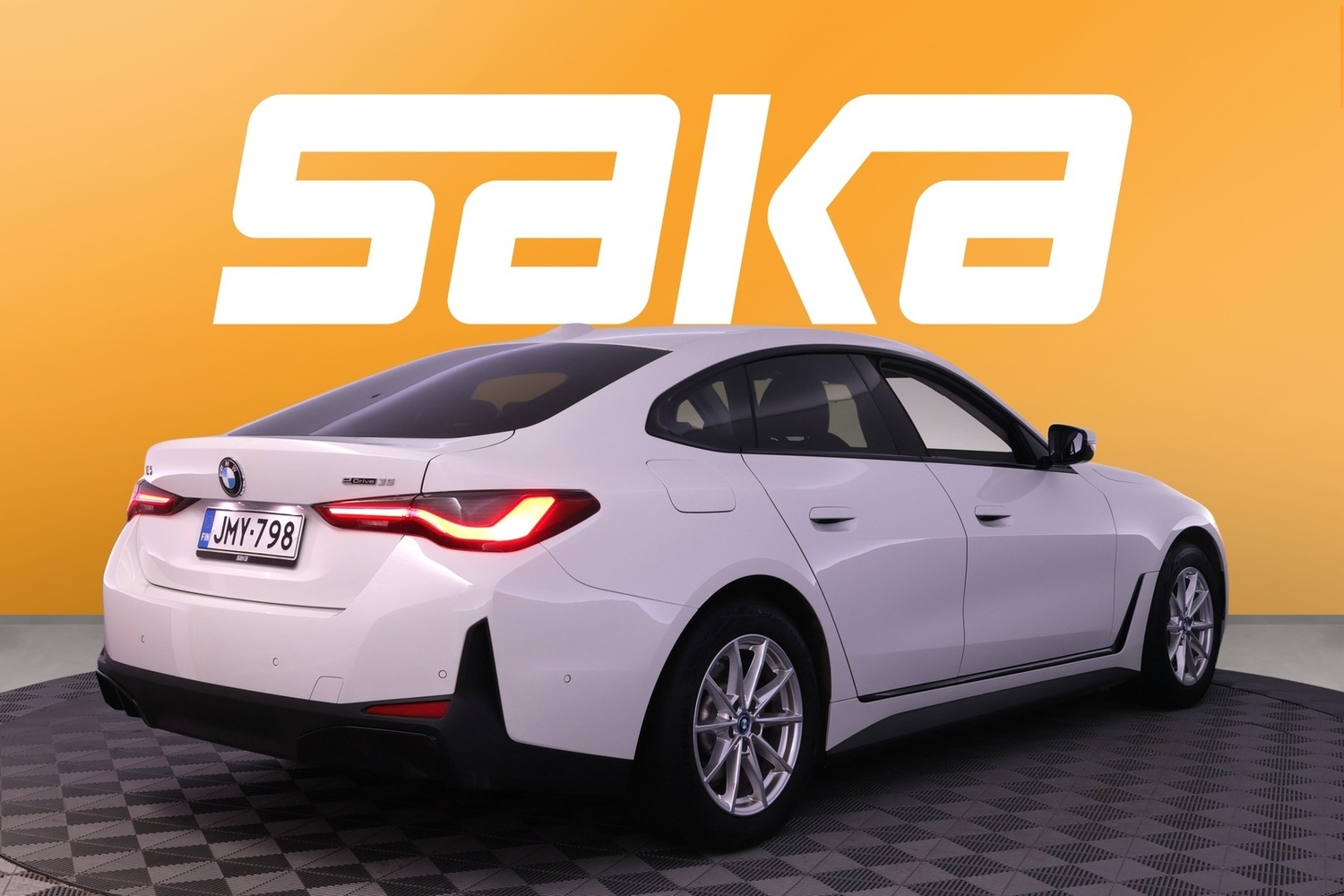 BMW i4 vaihtoauto