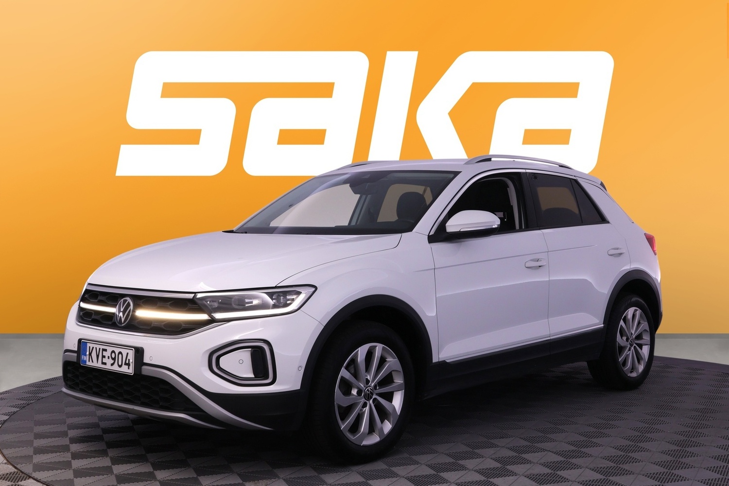 Volkswagen T-Roc vaihtoauto