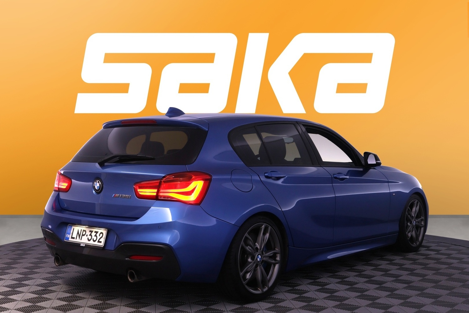 BMW M135i vaihtoauto