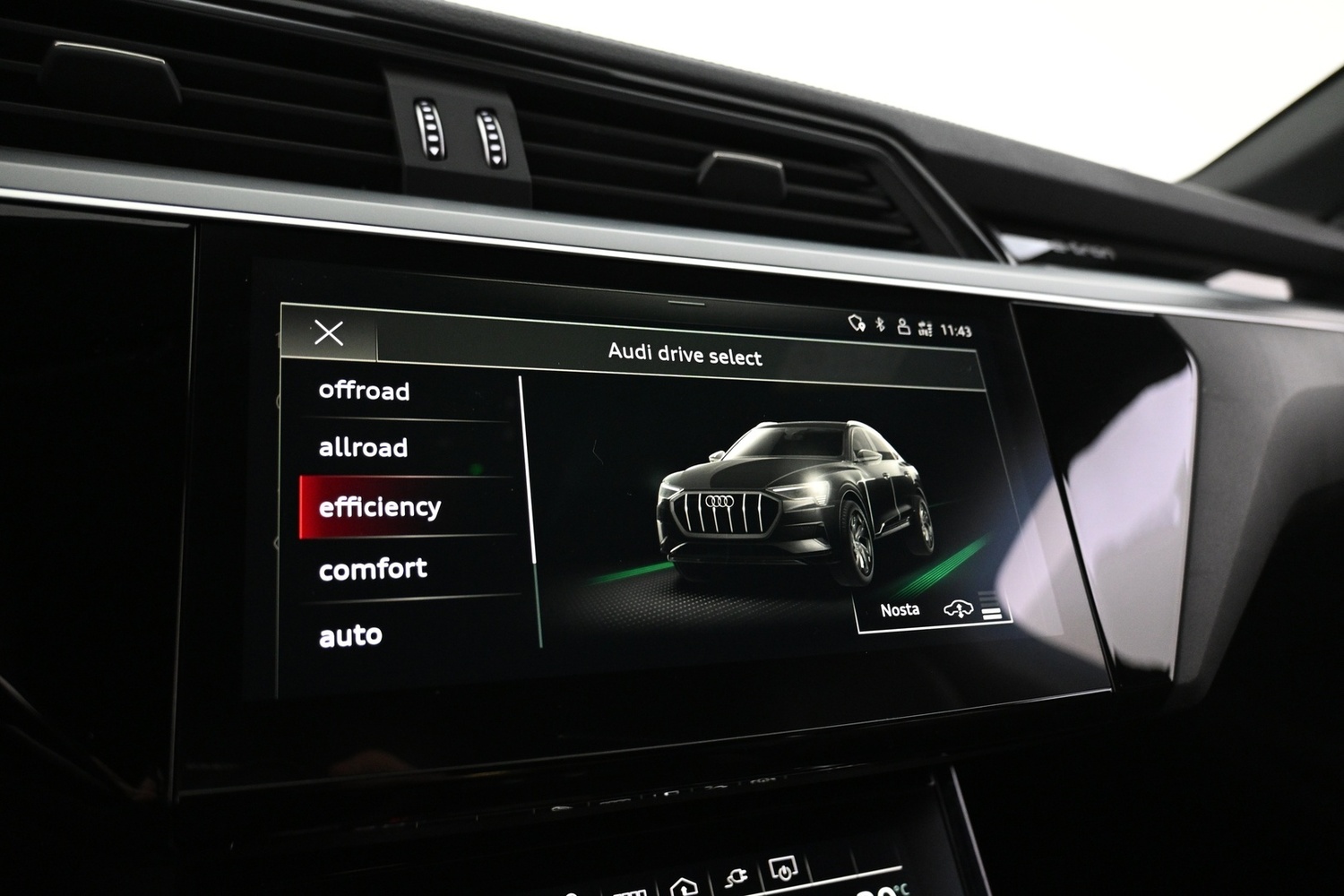 Audi e-tron vaihtoauto