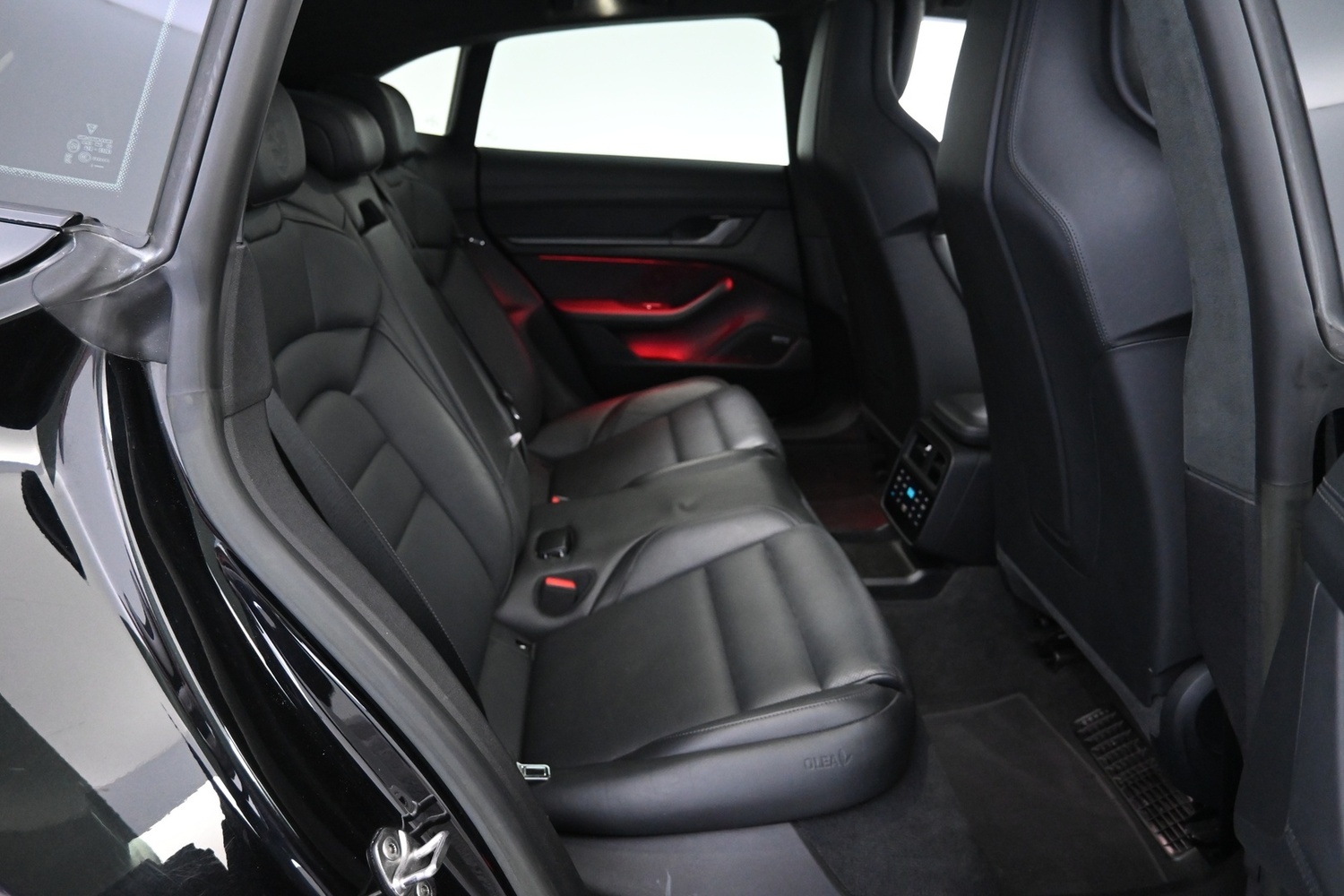 Porsche Taycan vaihtoauto