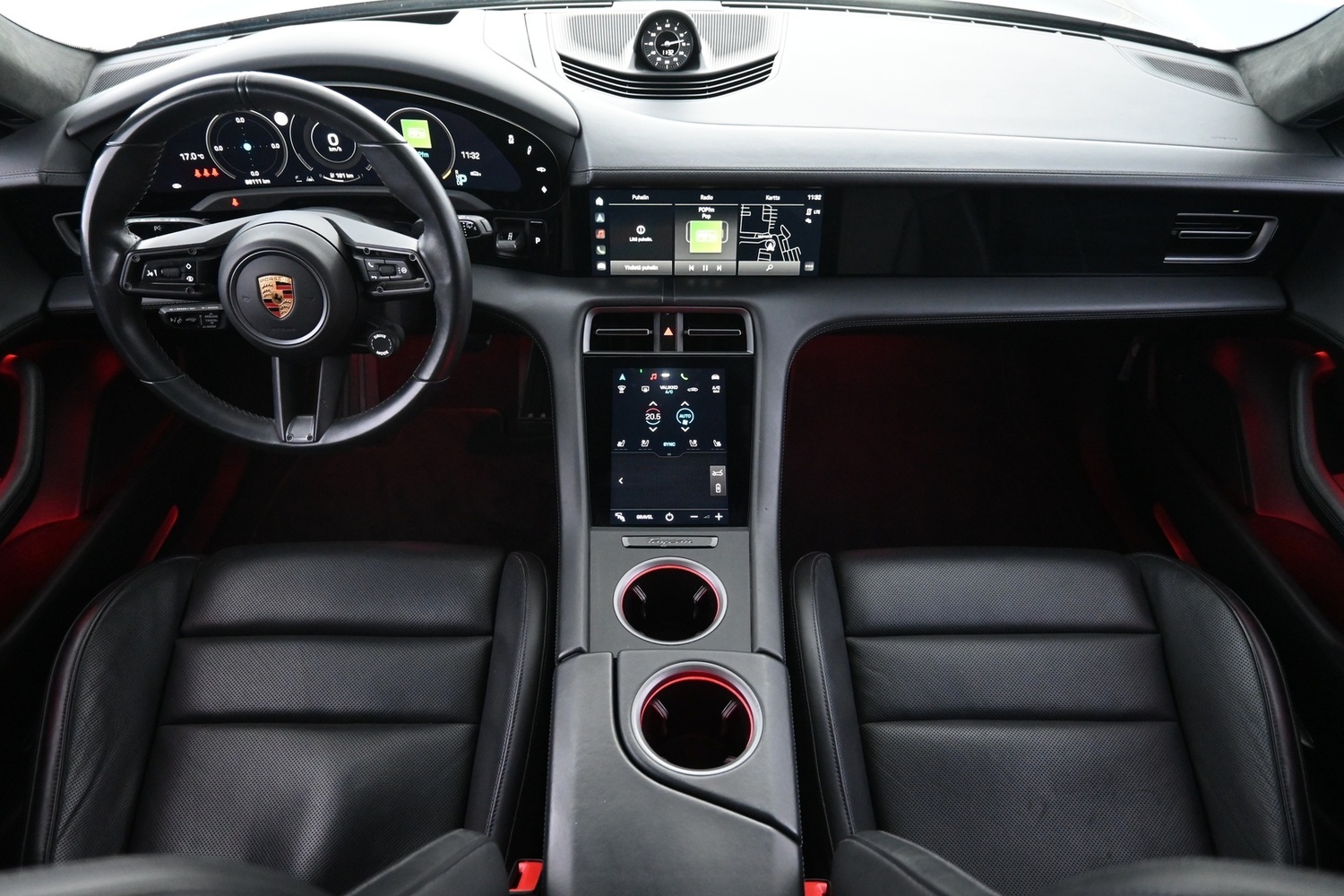 Porsche Taycan vaihtoauto