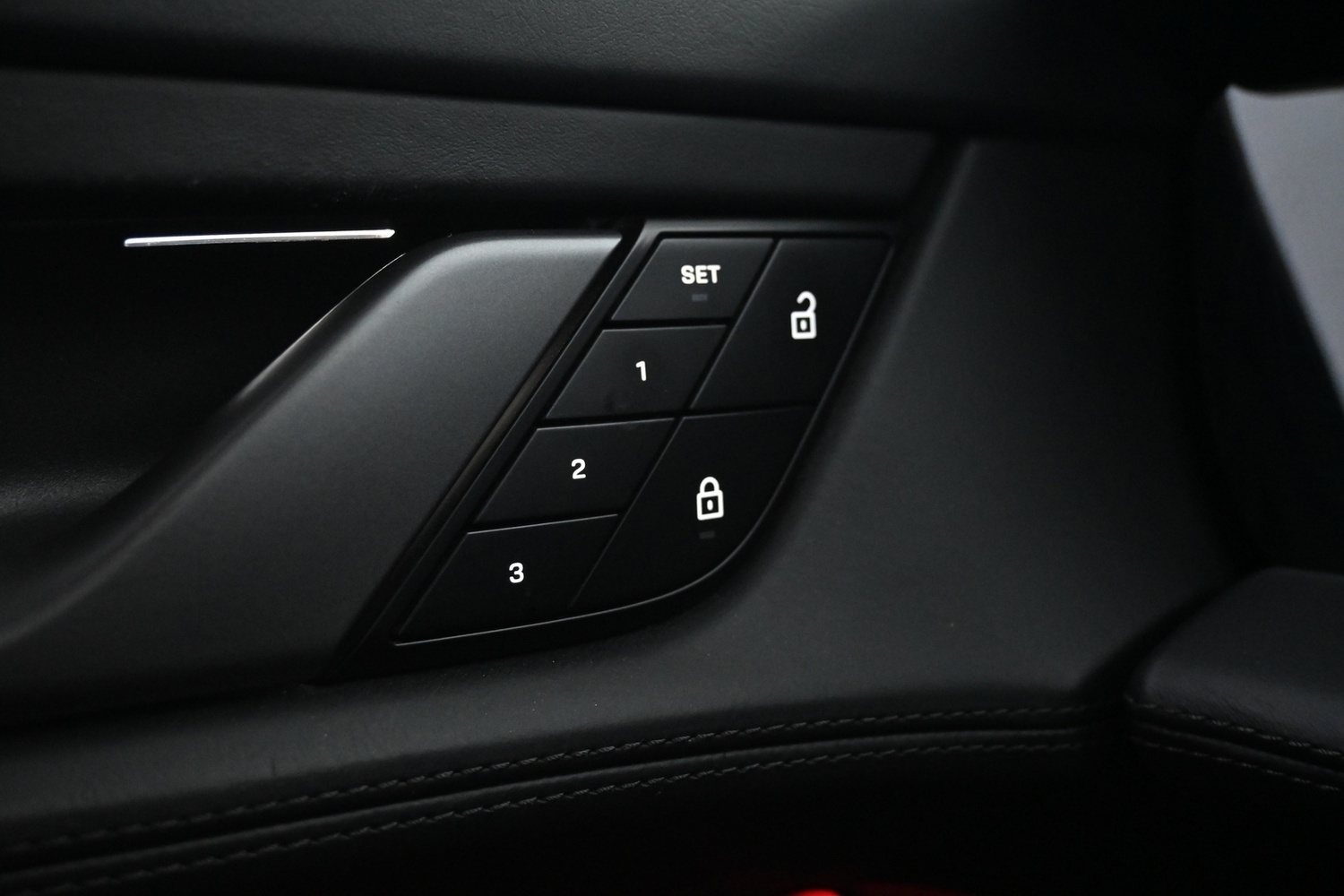 Porsche Taycan vaihtoauto
