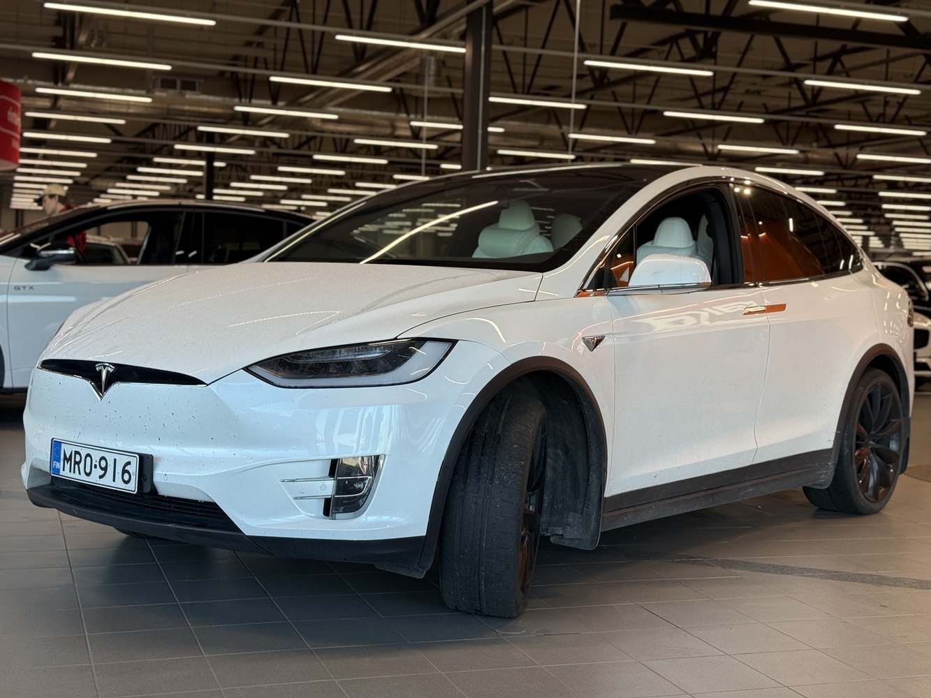 Tesla Model X vaihtoauto