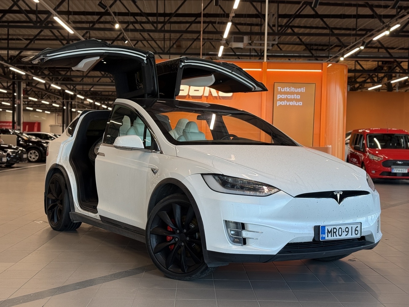 Tesla Model X vaihtoauto