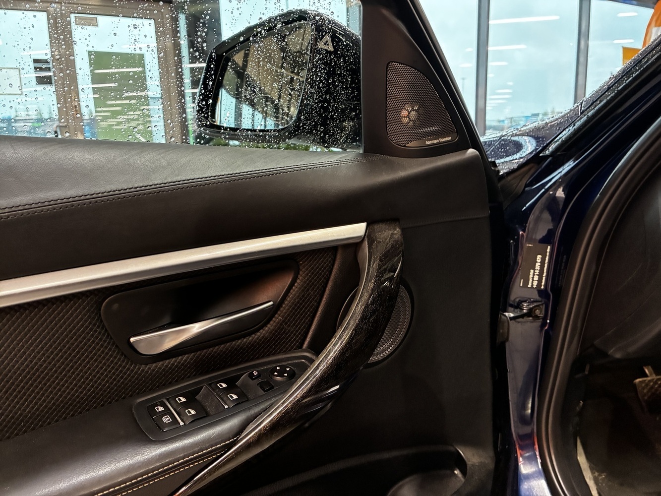 BMW 330 vaihtoauto
