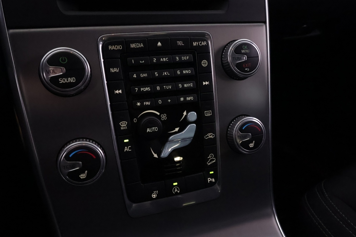 Volvo V60 Cross Country vaihtoauto