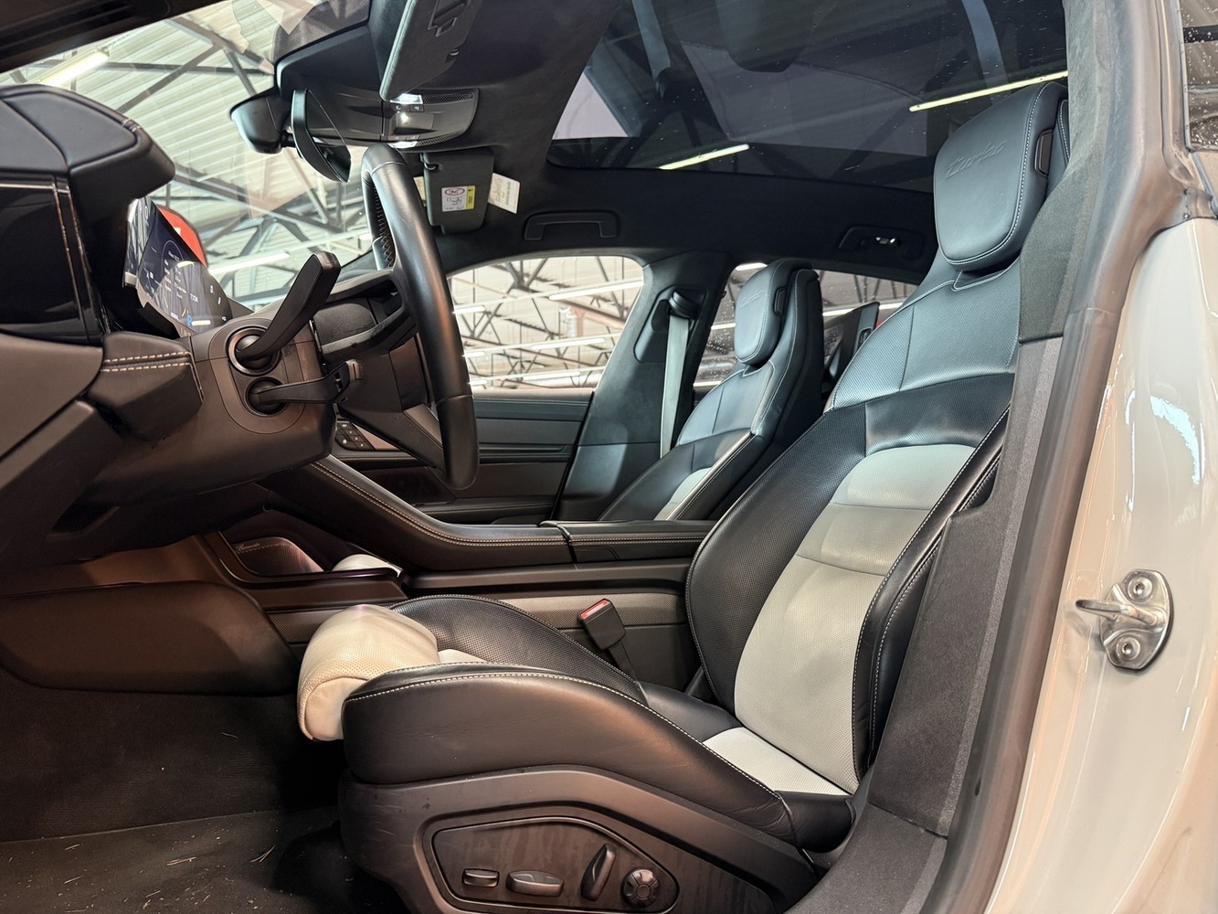 Porsche Taycan vaihtoauto