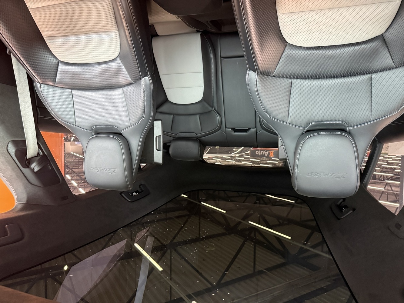 Porsche Taycan vaihtoauto