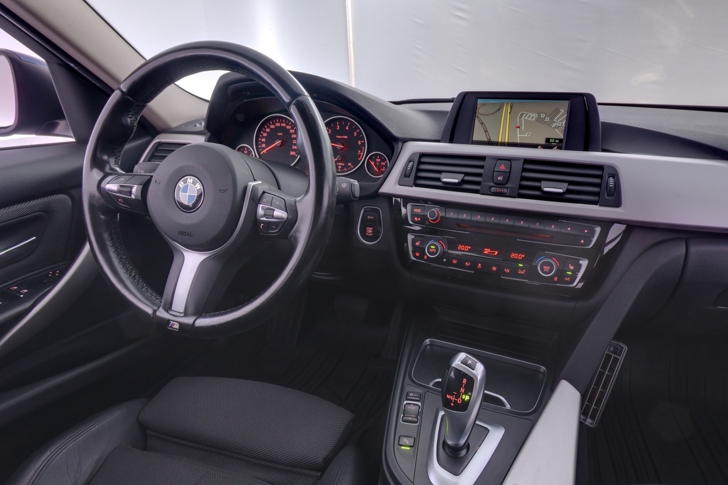 BMW 320 vaihtoauto