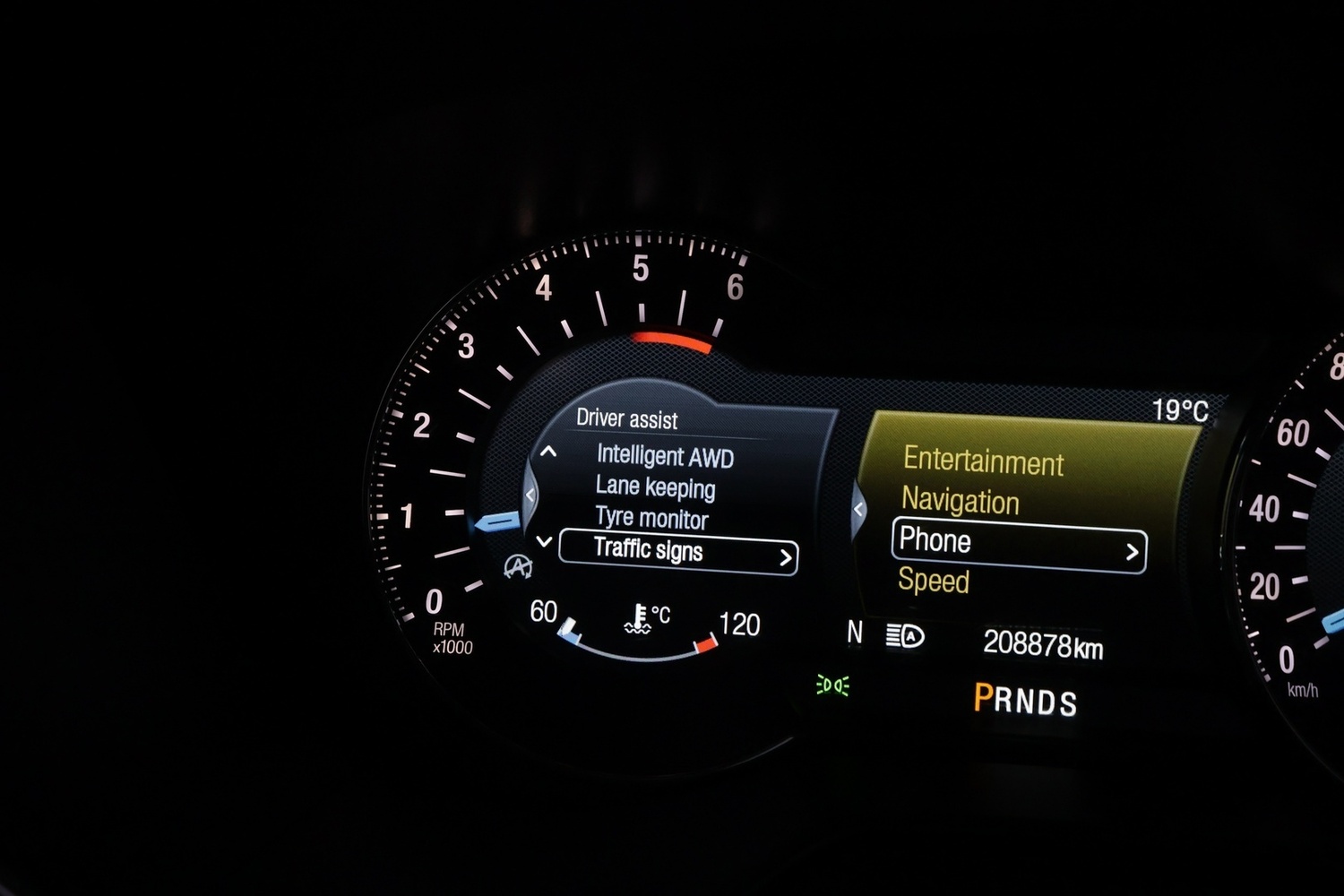 Ford Mondeo vaihtoauto