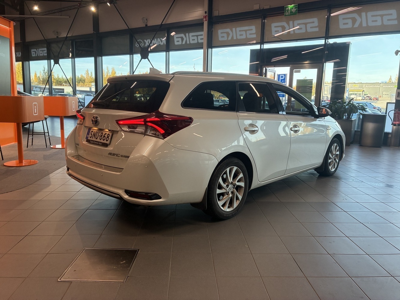 Toyota Auris vaihtoauto